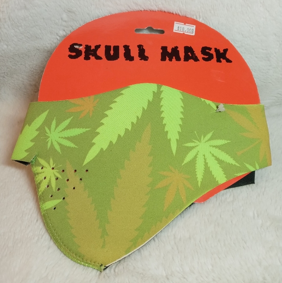 Neoprene 1/2 Mask - Picture 1 of 2